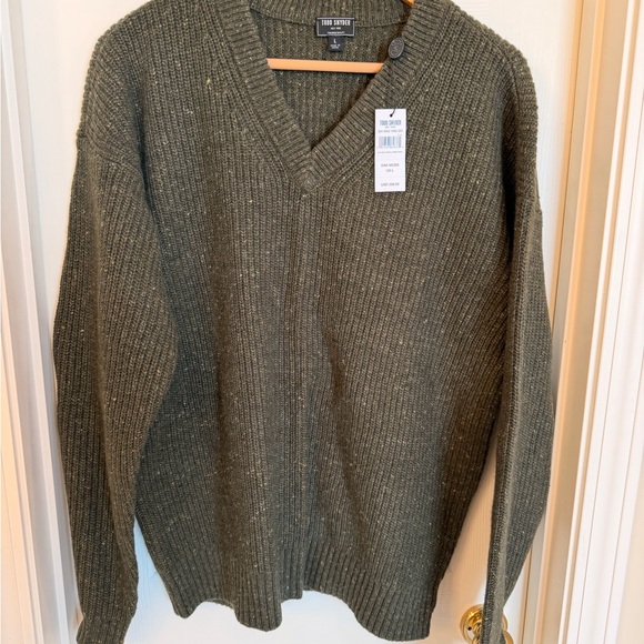 NWT Todd Snyder Donegal Ribbed V-Neck Wool Sweater in Olive
